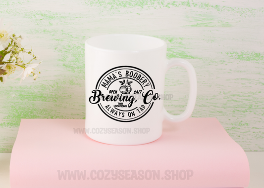 MOM'S BOOBERY - Unisex T-Shirt