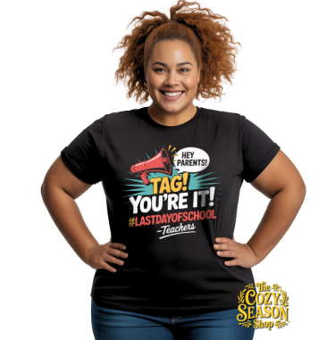 MEGAPHONE PARENTS - TAG YOU'RE IT - COZY T-SHIRT
