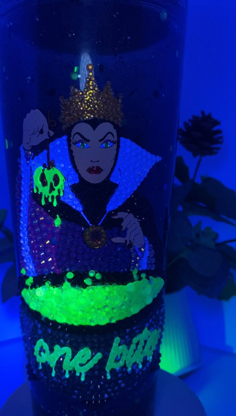 Evil Queen - Snowglobe Cup