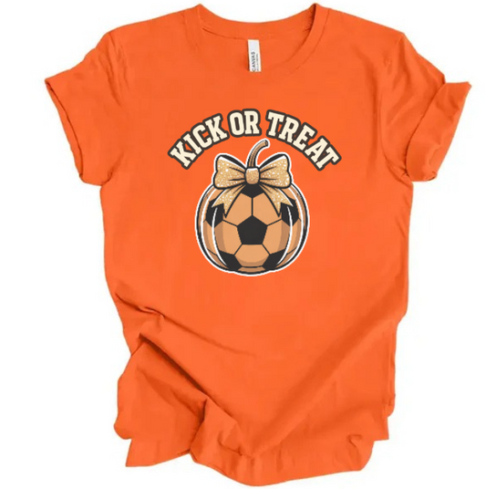 KICK OR TREAT Soccer Pumpkin - Unisex T-Shirt